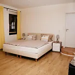 بيت ضيافة Altstadt-residenz Manz