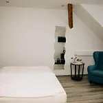 بيت ضيافة Altstadt-residenz Manz Wachenheim an der Weinstraße