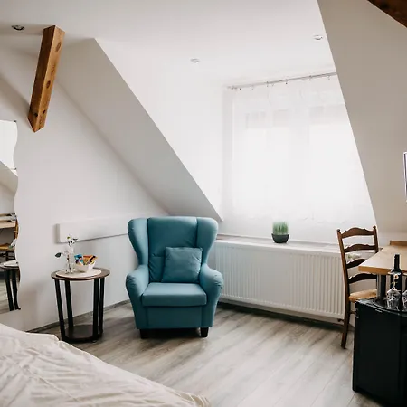 Penzion Altstadt-residenz Manz 4*