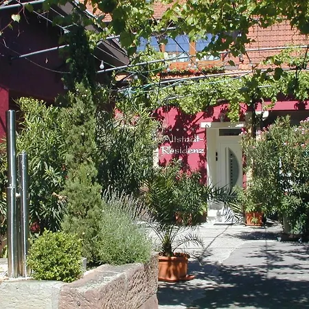 Altstadt-residenz Manz 4*