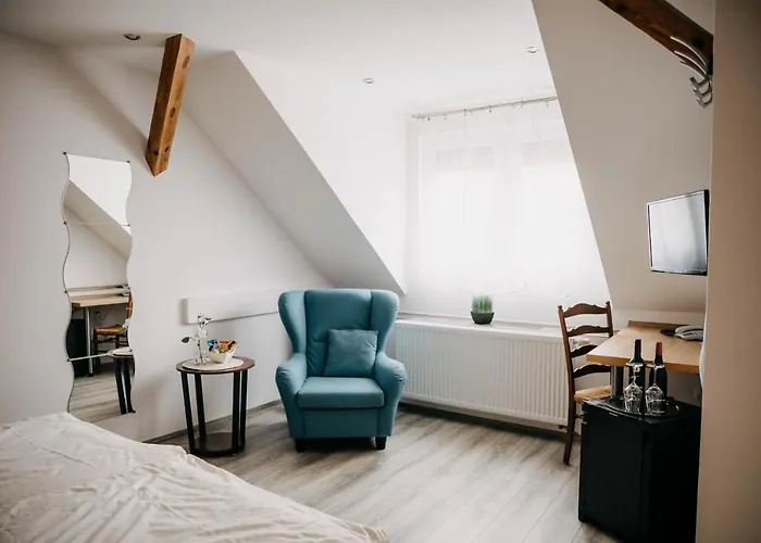 Konukevi Altstadt-residenz Manz 4*