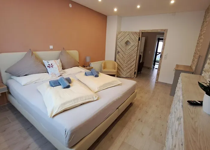 Altstadt-residenz Manz 4*